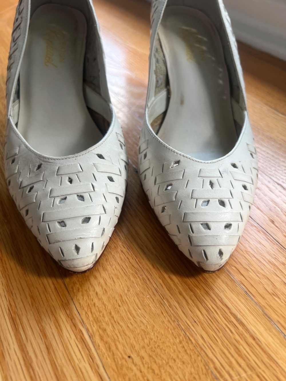 Vintage 80s White Leather Woven Shoes Size 6 Eaton's Raphael Made in Brazil - Picture 10 of 16